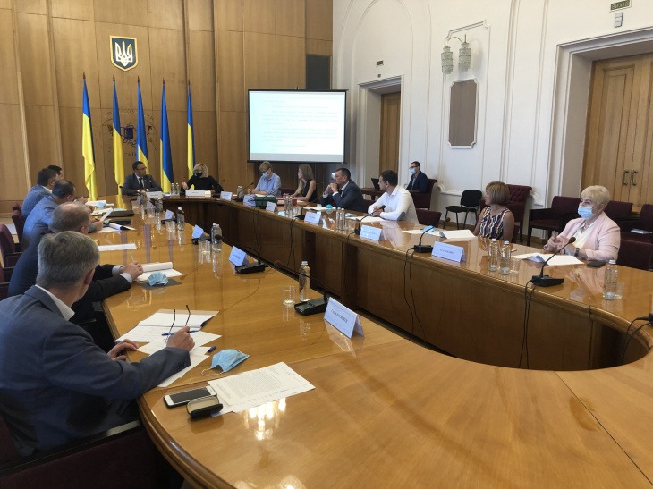 міністерство закордонних справ україни - розвиток співпраці із закордонними українцями та розширення їх прав в україні є одним з важливих пріоритетів мзс міністерство закордонних справ україни - розвиток співпраці із закордонними українцями та розширення їх прав в україні є одним з важливих пріоритетів мзс